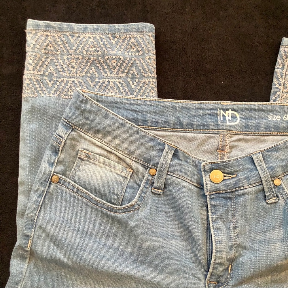 New Directions Skinny Capris